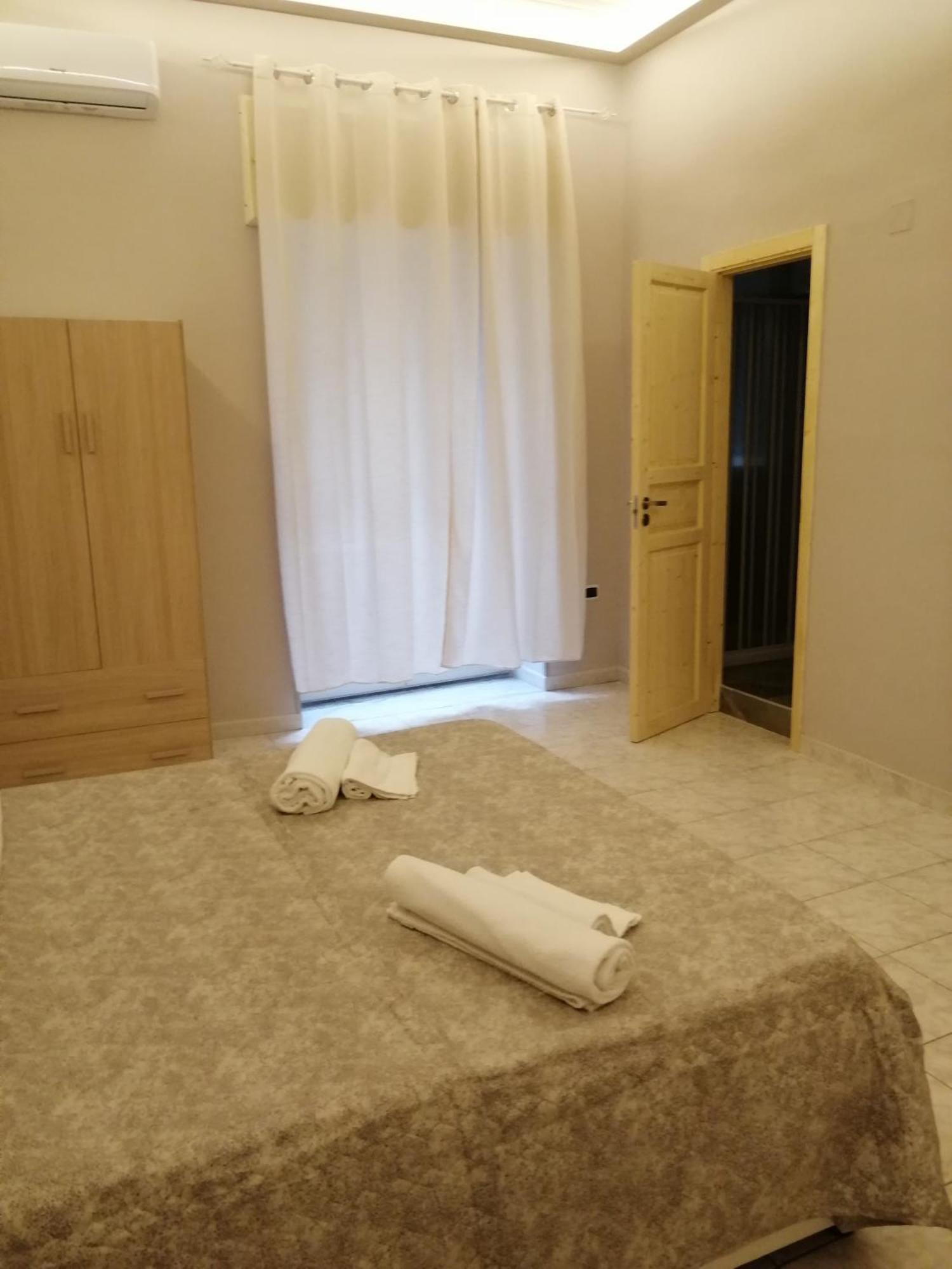 Guest House Francesco Naples Exterior photo